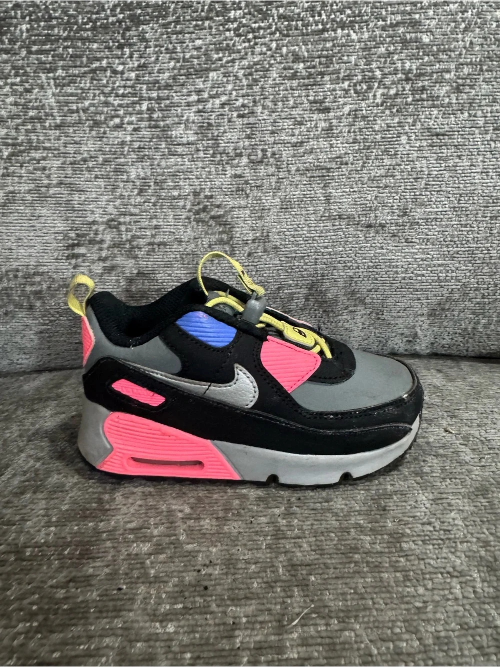 Nike Air Max 90 Toggle Athletic Sneakers in Black, Gray & Pink Yellow Accent 9C